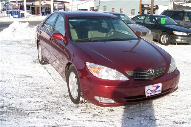 Toyota Camry SEL Sport Utility 4D Sedan