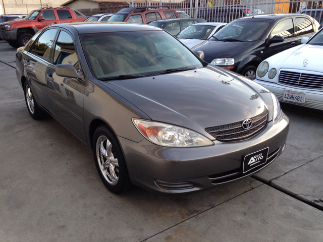 Toyota Camry 2004 photo 2