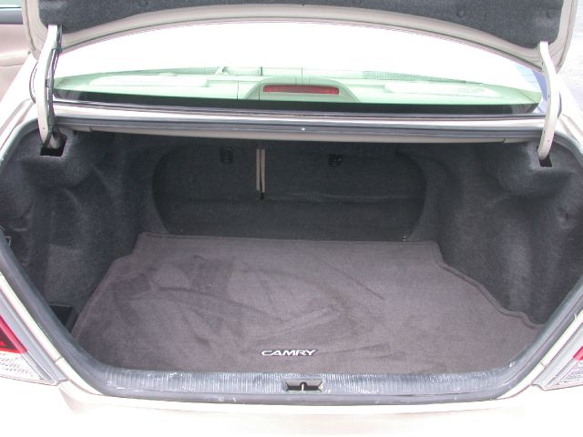 Toyota Camry 2005 photo 17