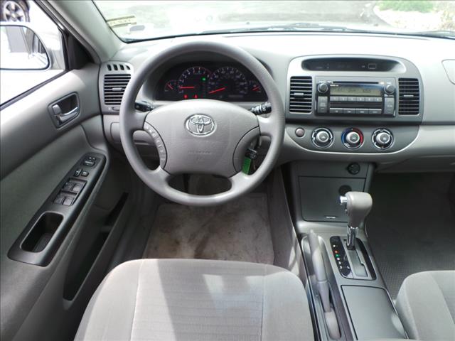 Toyota Camry 2005 photo 2