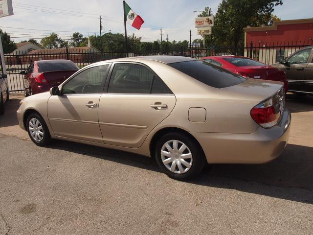 Toyota Camry 2005 photo 1