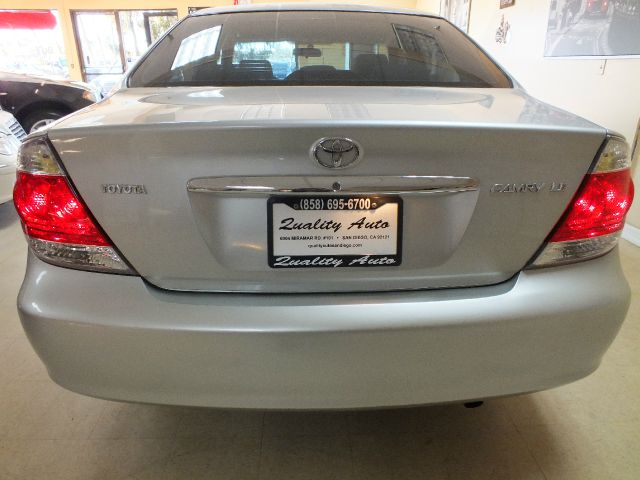 Toyota Camry 2005 photo 1