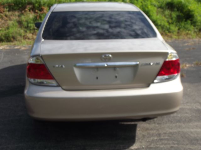 Toyota Camry 2005 photo 2