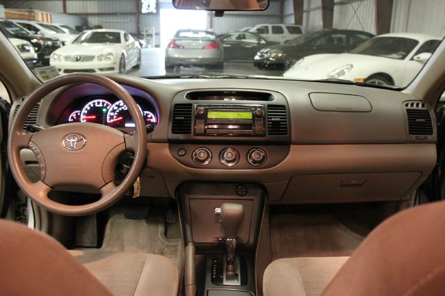 Toyota Camry 2005 photo 10