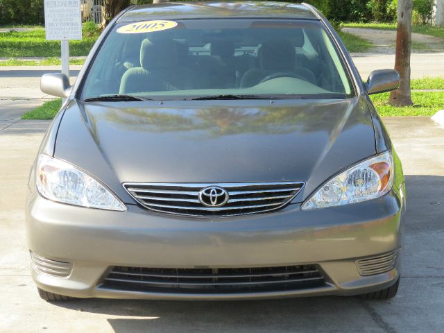 Toyota Camry 2005 photo 2