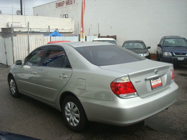 Toyota Camry 2005 photo 1