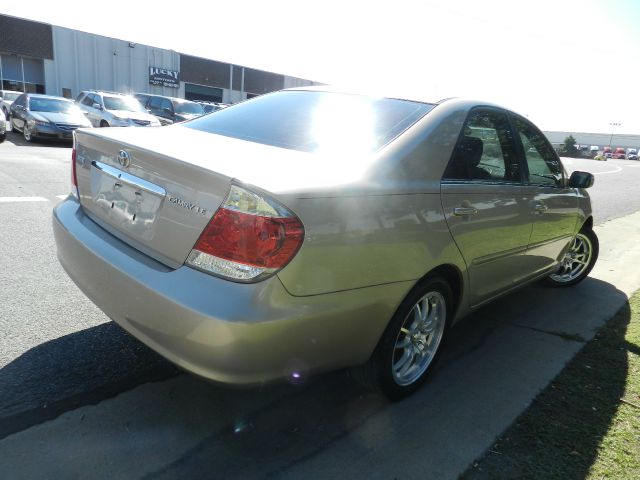 Toyota Camry 2005 photo 3