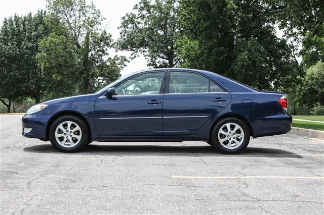 Toyota Camry 2005 photo 4