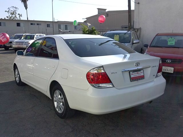 Toyota Camry 2005 photo 1