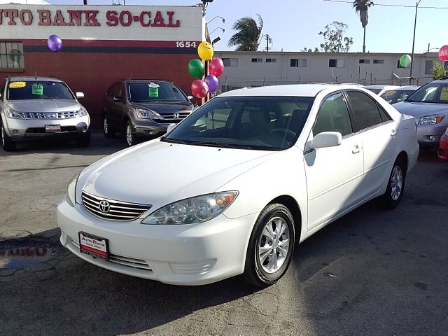 Toyota Camry 2005 photo 2