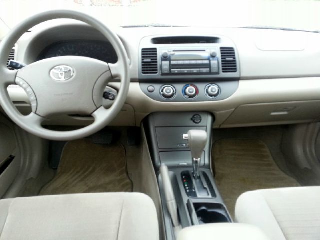 Toyota Camry 2005 photo 2