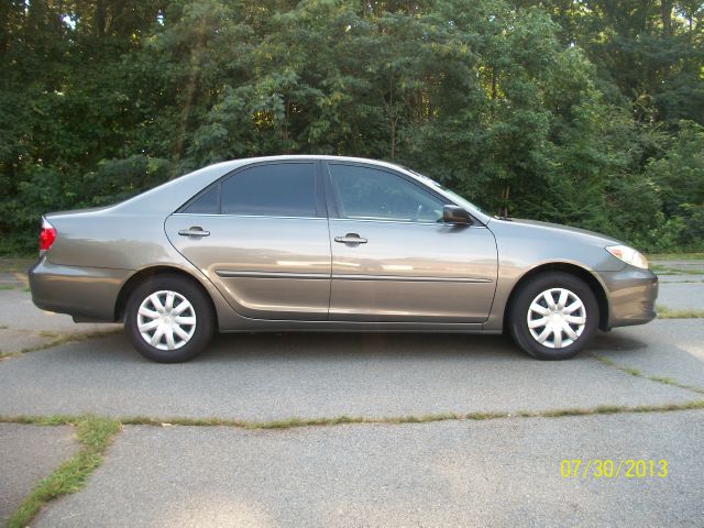 Toyota Camry 2005 photo 2