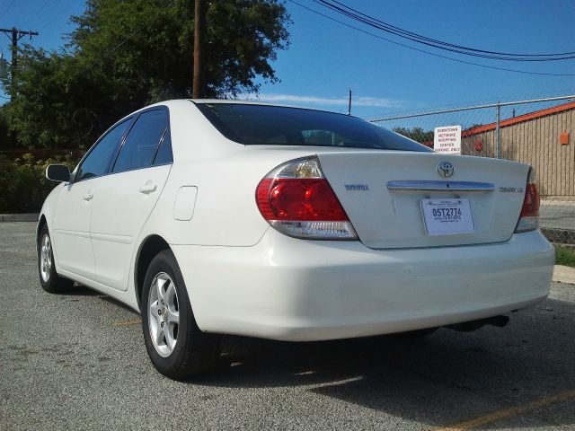 Toyota Camry 2005 photo 1