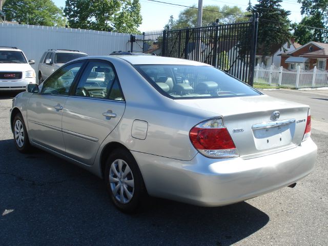 Toyota Camry 2005 photo 14