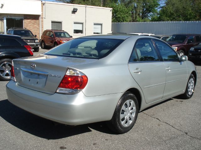 Toyota Camry 2005 photo 16