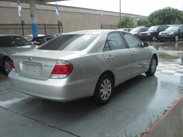 Toyota Camry 2005 photo 2