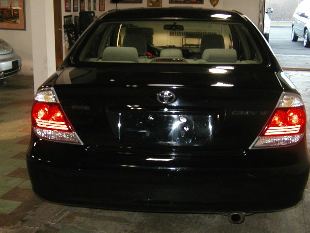 Toyota Camry 2005 photo 2