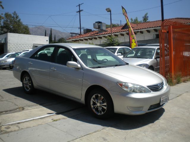 Toyota Camry 2005 photo 2