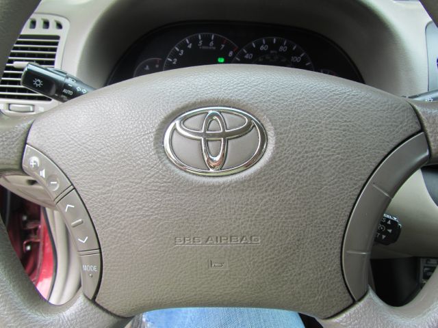 Toyota Camry 2005 photo 17