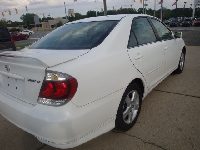 Toyota Camry 2005 photo 27