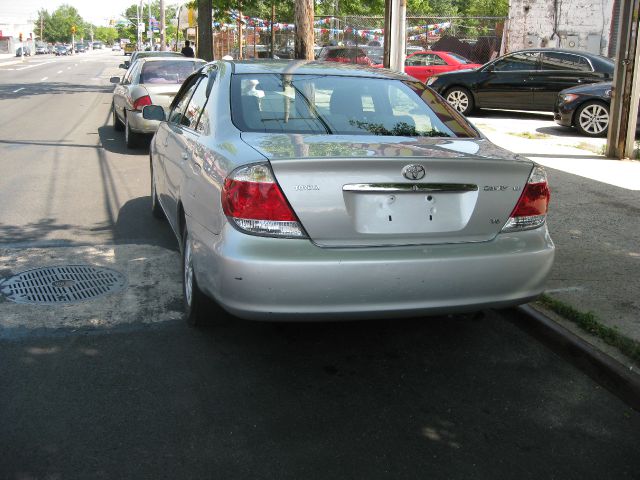 Toyota Camry 2005 photo 2