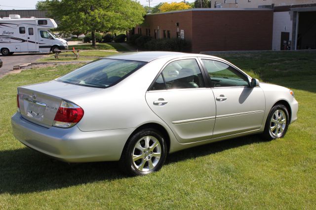 Toyota Camry 2005 photo 16