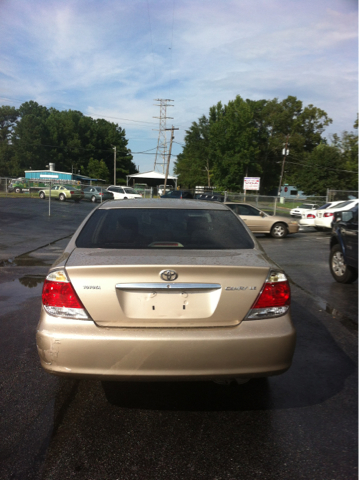 Toyota Camry 2005 photo 1