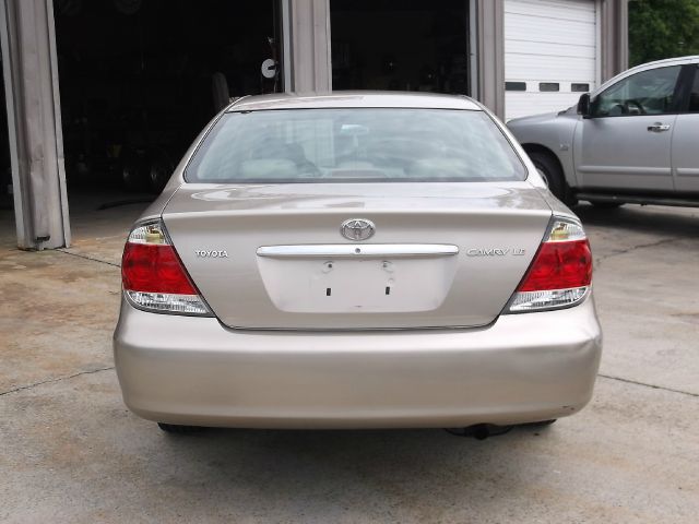 Toyota Camry 2005 photo 16