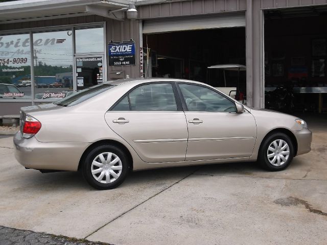 Toyota Camry 2005 photo 18