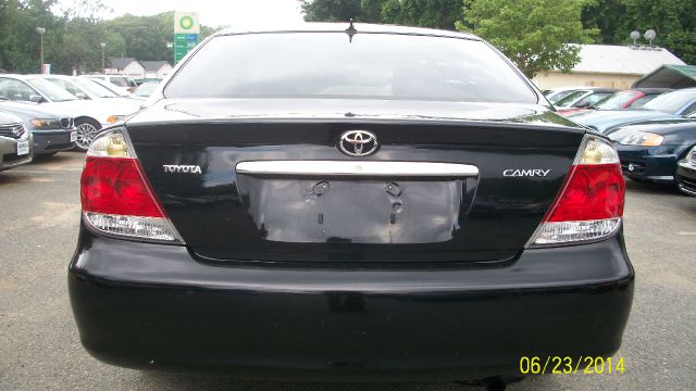 Toyota Camry 2005 photo 2