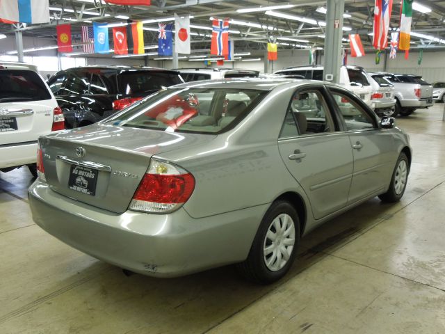 Toyota Camry 2005 photo 2