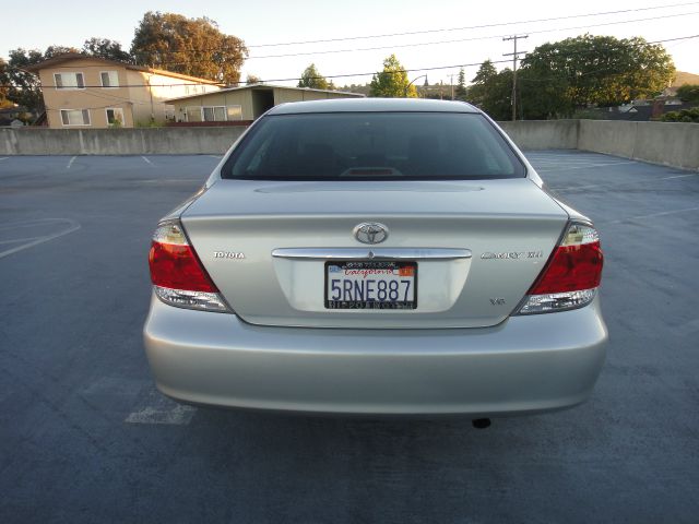 Toyota Camry Ext. Cab 6.5-ft. Bed 4WD Sedan