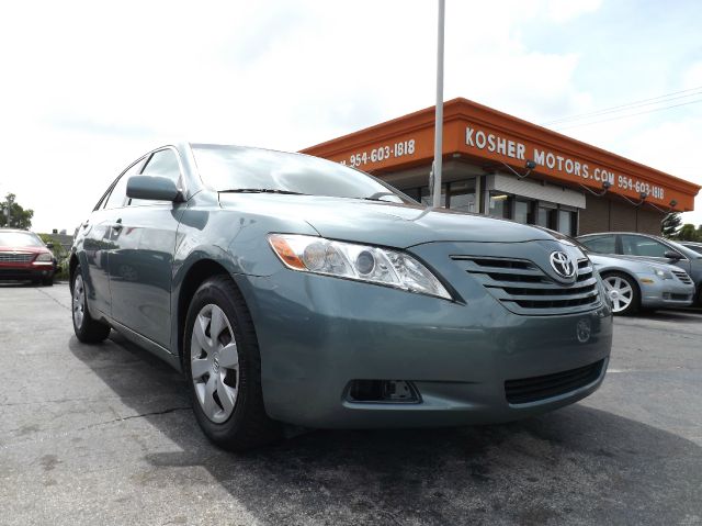 Toyota Camry SE Sedan