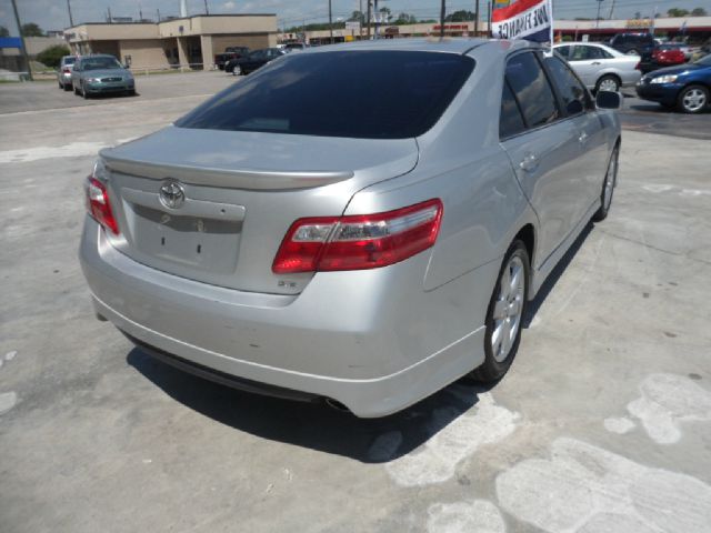 Toyota Camry Ext. Cab 6.5-ft. Bed 4WD Sedan