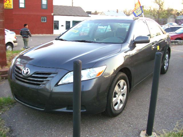 Toyota Camry Leather W/premium PLUS Pkg-lo LO MIL Sedan