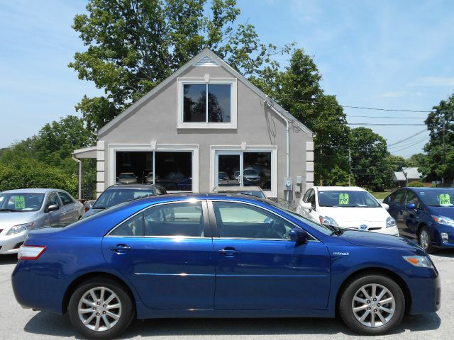 Toyota Camry ESi Sedan