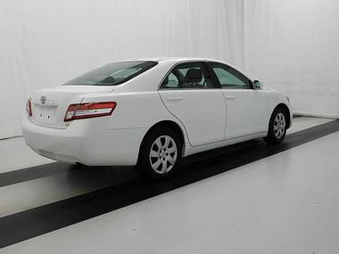 Toyota Camry 2010 photo 1