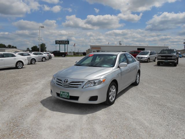 Toyota Camry 2010 photo 1