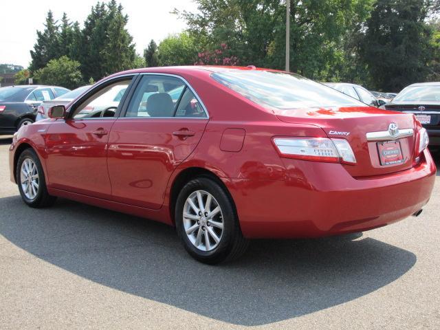 Toyota Camry ESi Sedan