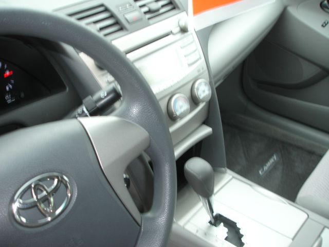 Toyota Camry 2010 photo 1