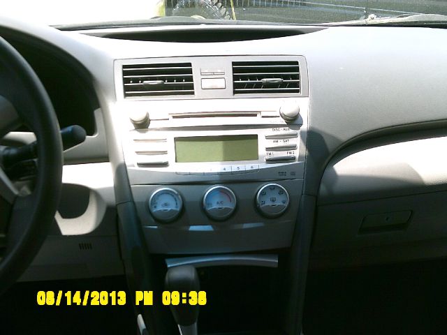 Toyota Camry 2010 photo 2