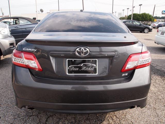 Toyota Camry 2010 photo 2