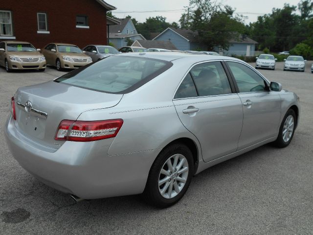 Toyota Camry 2010 photo 2