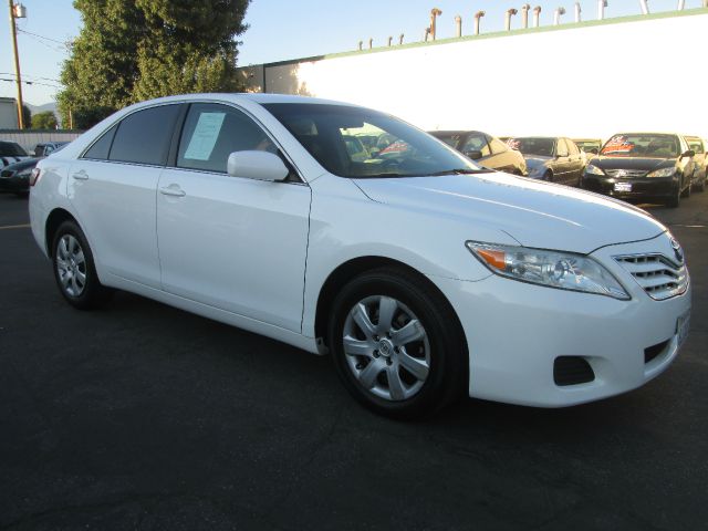 Toyota Camry 2010 photo 1