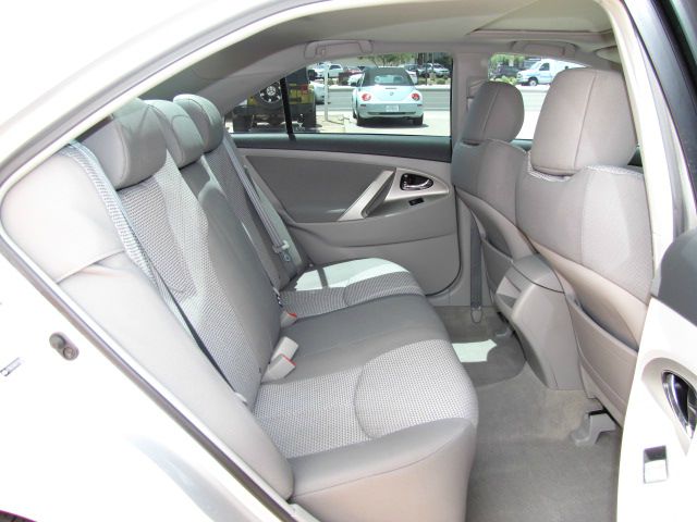 Toyota Camry 2010 photo 2