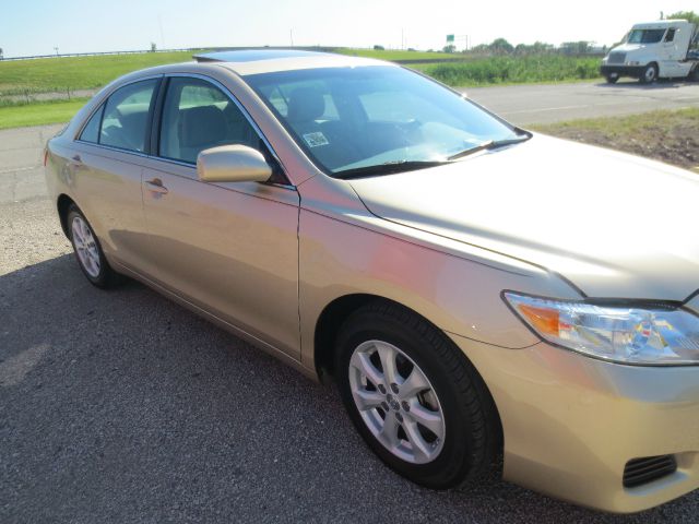 Toyota Camry 2010 photo 1