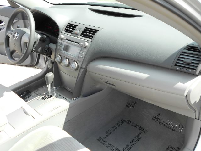 Toyota Camry 2010 photo 24