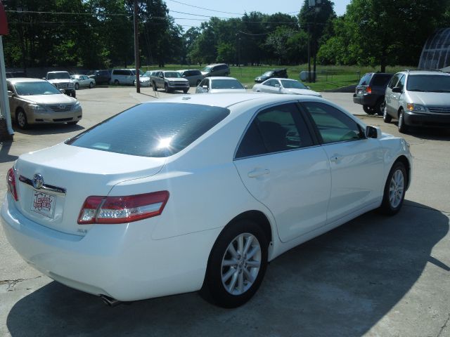 Toyota Camry 2010 photo 1