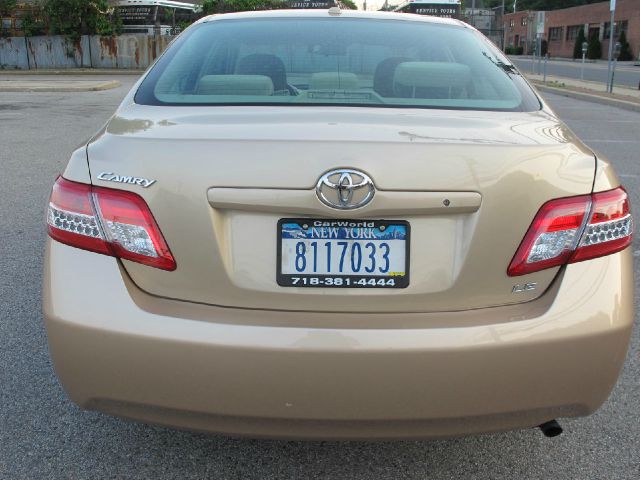 Toyota Camry 2010 photo 17