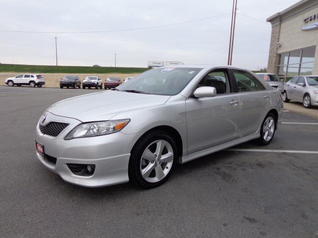 Toyota Camry 2010 photo 2